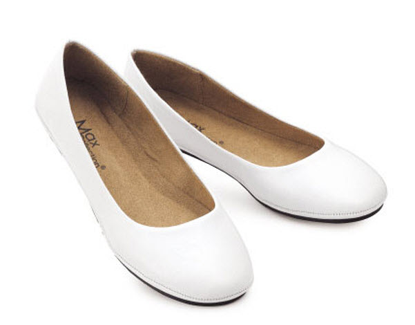 White flat shoes for women 